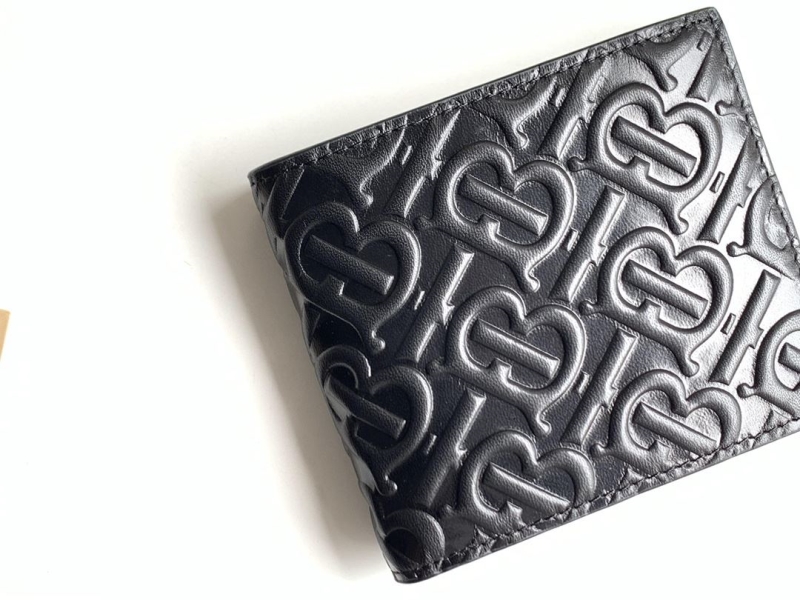 Bv*b*rry wallets